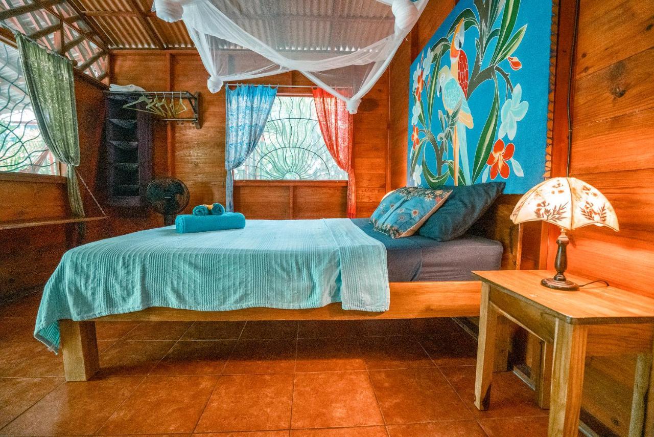 Casitas Las Flores Puerto Viejo de Talamanca ภายนอก รูปภาพ